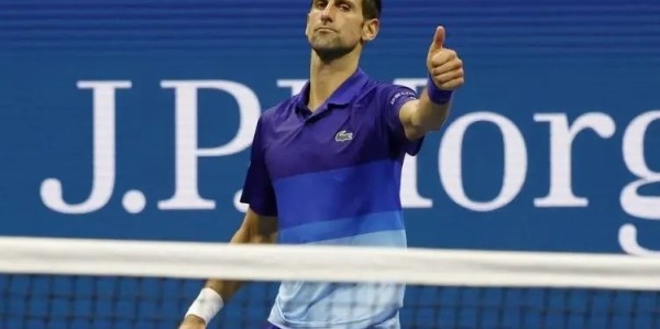  德约科维奇澳网夺冠，续写传奇篇章