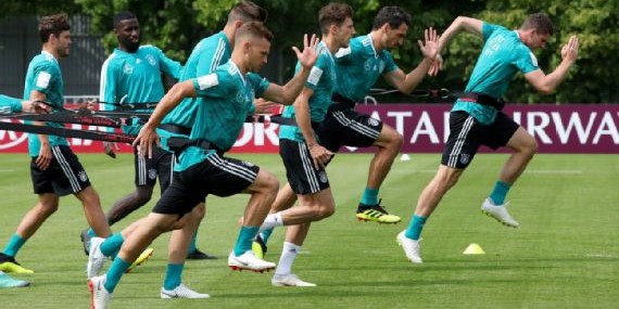  德国队重组钢铁防线，全力备战欧预赛