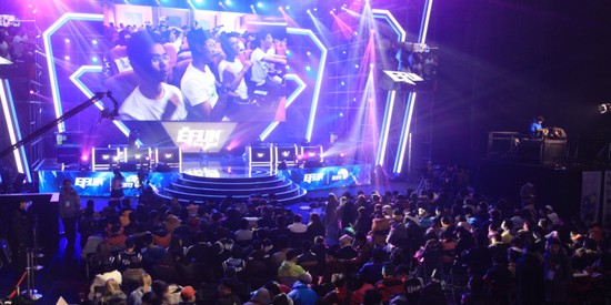  电竞赛事落户古城掀起全民热潮