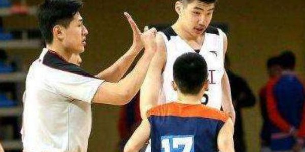  高芙青少年组夺冠，美国超新星横空出世