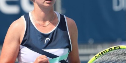  克雷吉茨科娃法网黑马一黑到底