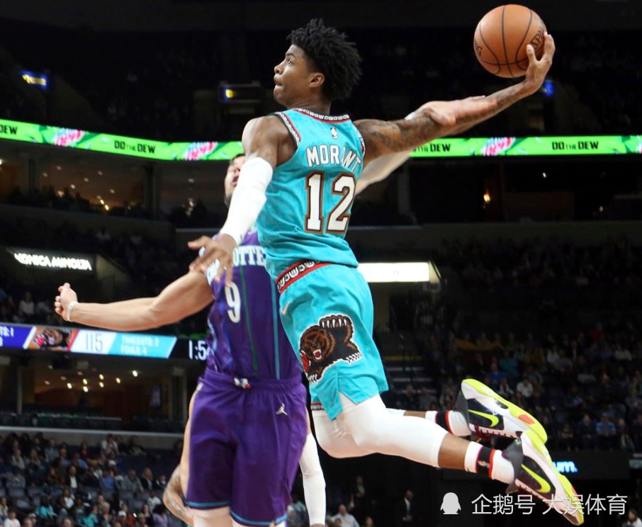  锡安威廉姆斯暴扣，鹈鹕主场击退开拓者队