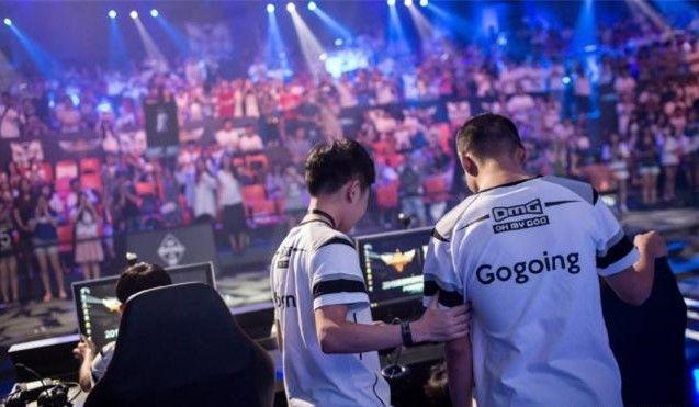  电竞新星闪耀赛场斩获冠军荣耀