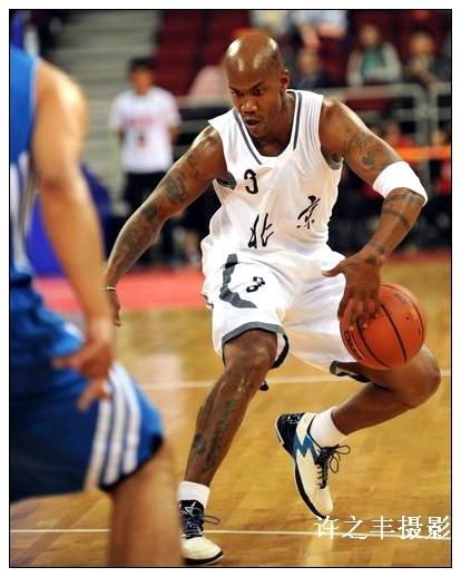  欧洲篮球冠军联赛，皇马加时击败巴萨