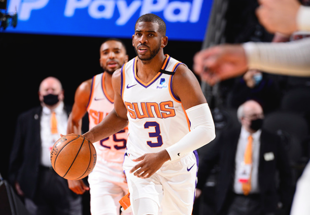  瓦塞尔三分精准马刺主场射落太阳