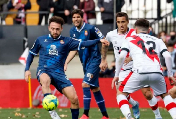  老将焕发第二春，经验助力球队稳居前列  