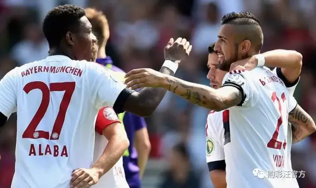  德国杯四分之一决赛，拜仁大胜法兰克福