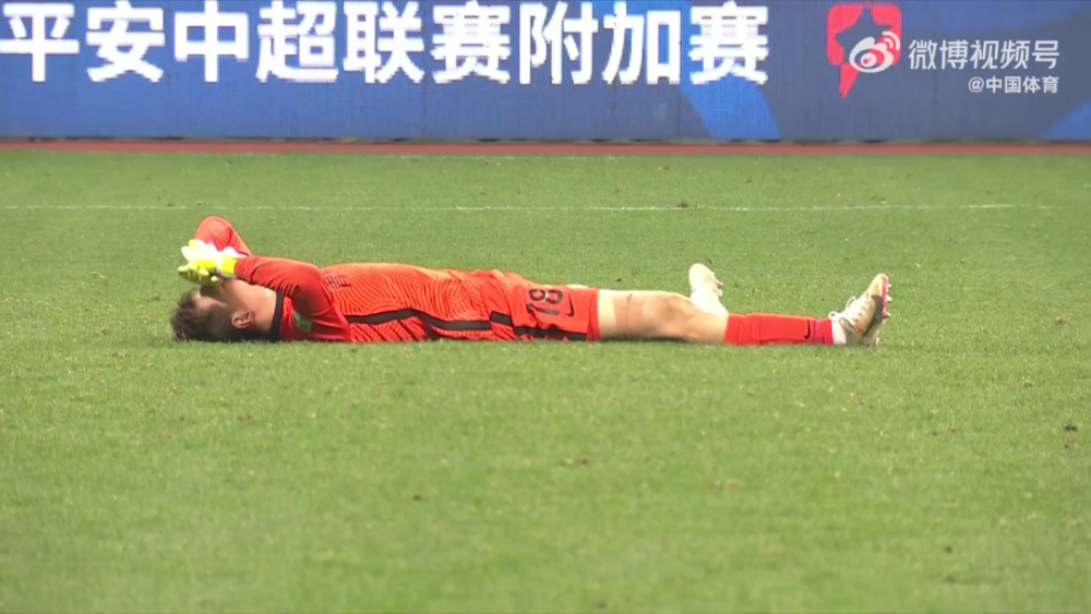  青训小将临危受命，处子球改写比分牌